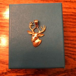 Deer head charm